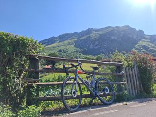 Bicicleta carretera Cube attain gtc pro disc 2016