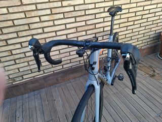 Bicicleta carretera Cube attain gtc pro disc 2016