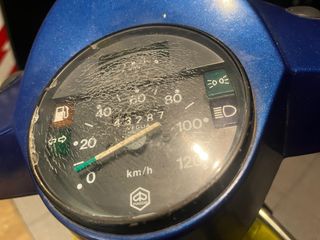 Cuentakilómetros Vespa 200
