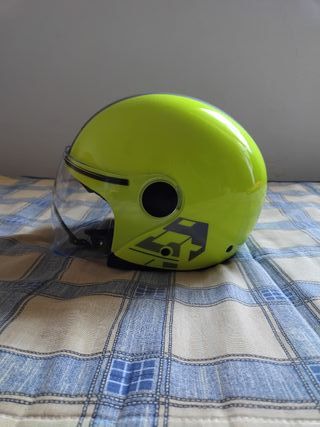 Casco de moto KRP amarillo y negro