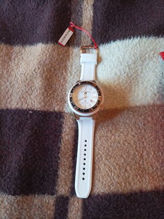 Reloj Swiss Legend Neptune Blanco y Dorado
