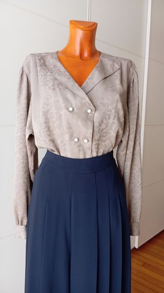 Blusa vintage café con leche. Nueva 