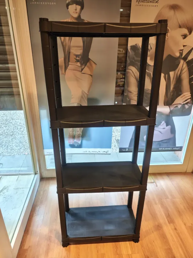 Scaffale in PVC nero Ho 3 ripiani