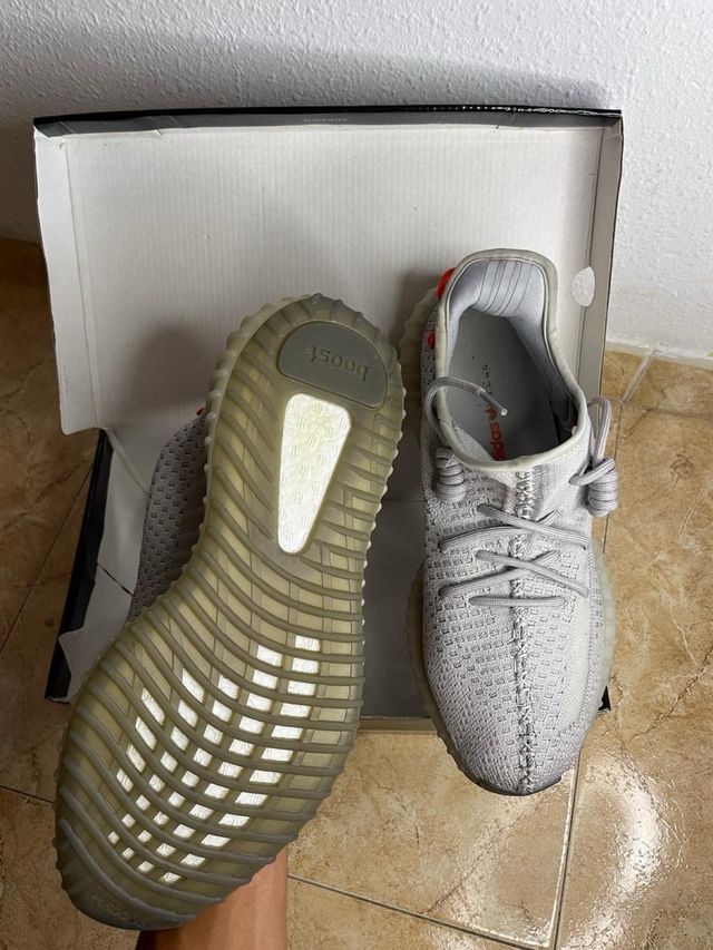 Adidas Yeezy Boost 350 V2 Talla 43