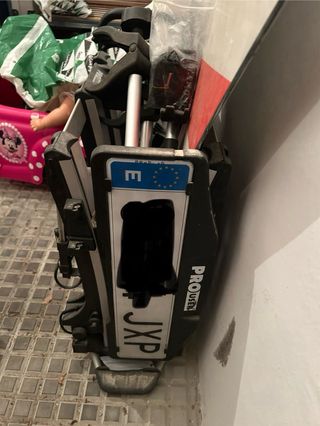 Portabicicletas plegable 3 bicis sobre bola de rem