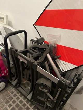 Portabicicletas plegable 3 bicis sobre bola de rem