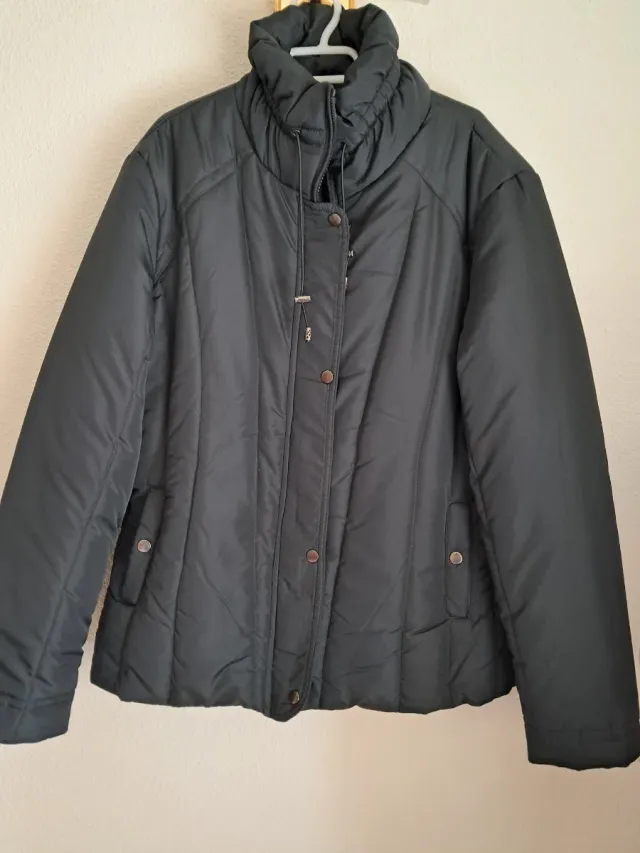 Chaqueta acolchada mujer negra