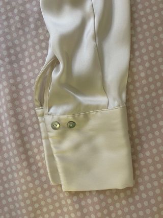 Camisa Zara satinada marfil