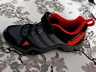 Zapatillas Trekking Adidas Niño Gris Naranja