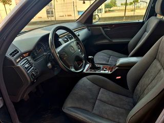 Mercedes-Benz E 220 CDI 143 CV