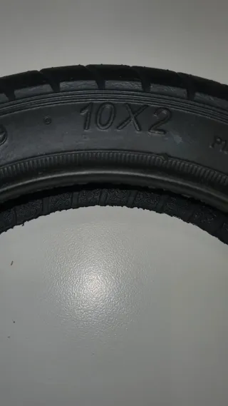 4 Ruedas patinete 81/2x2
1 Rueda 10x2