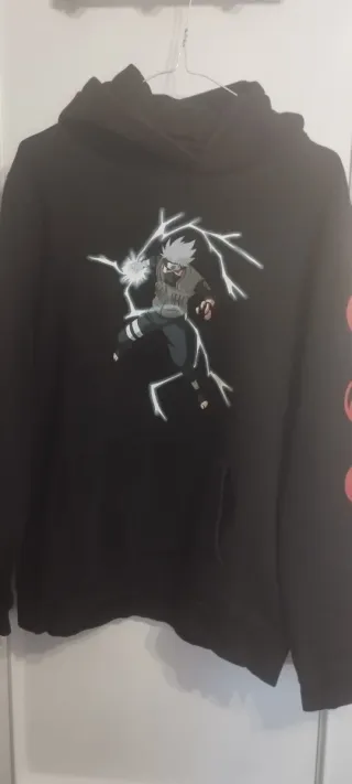 Sudadera Bershka Naruto Kakashi