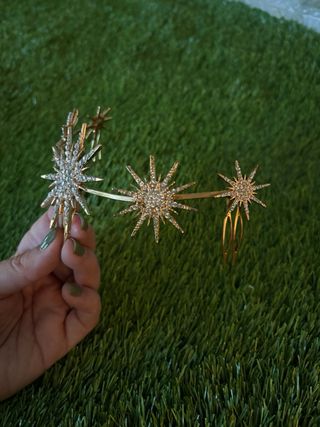 Tiara de novia con estrellas doradas y plateadas