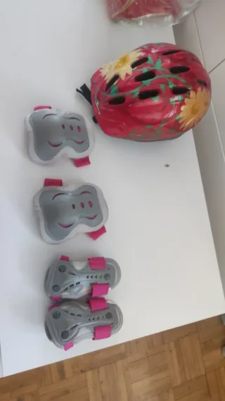 Casco y protecciones patines infantiles