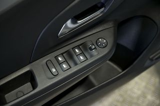 Opel Corsa   1.2T XHL 74kW 100CV Edition