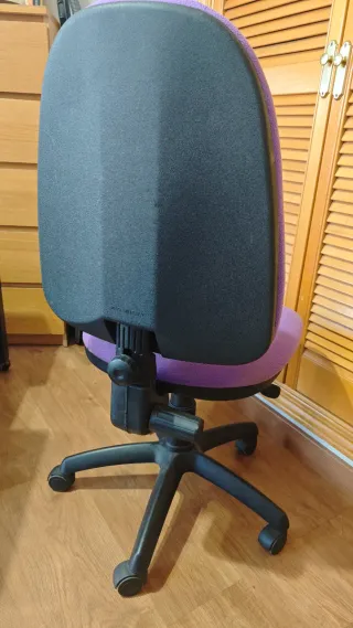 Silla de escritorio morada