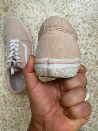 Zapatillas Vans rosas y blancas