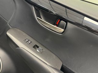 Lexus NX 300H Business