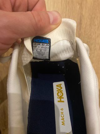 Hoka One One Mach 6 Zapatillas Blancas y Doradas