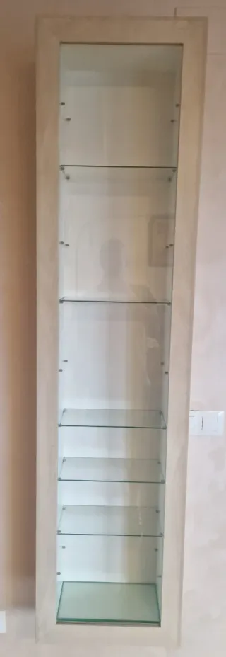Vitrina madera y cristal