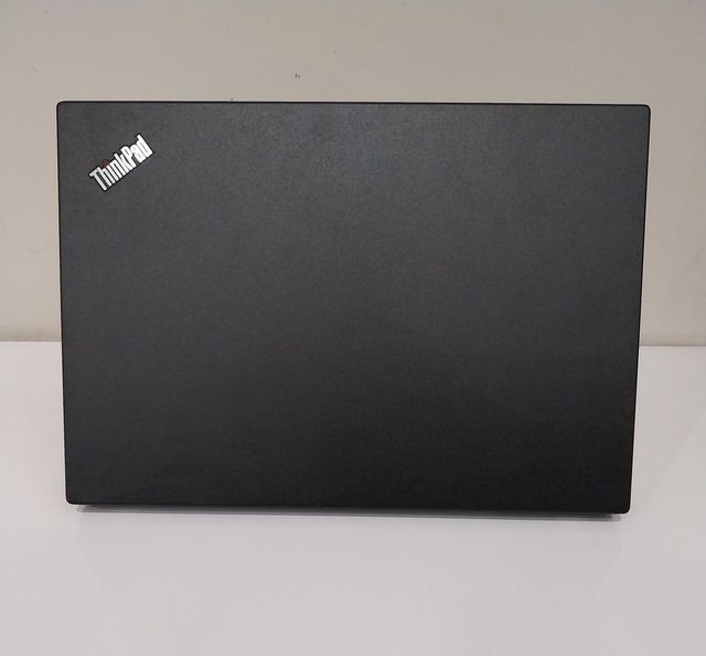 Portatil Lenovo ThinkPad T14 como nuevo