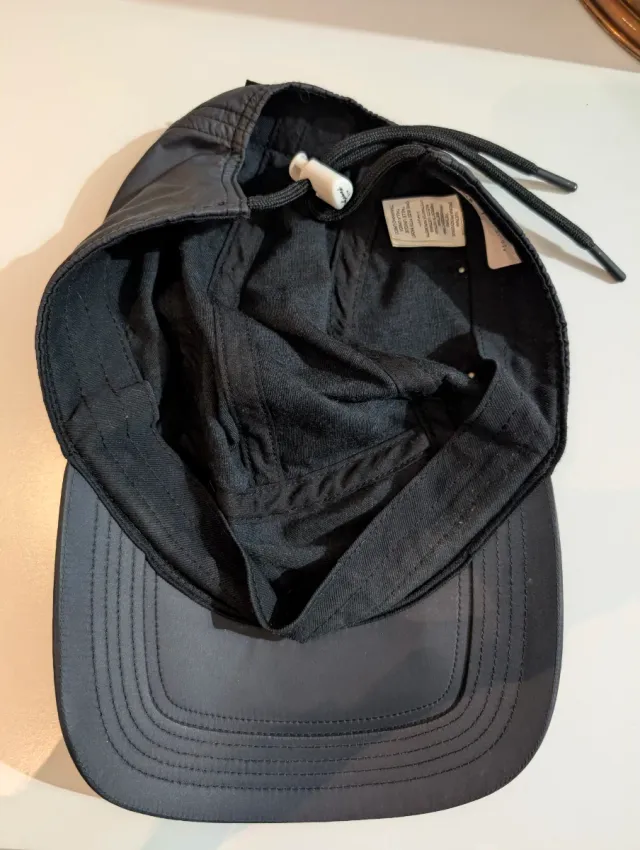 Gorra Nike Fear of God Edición Limitada