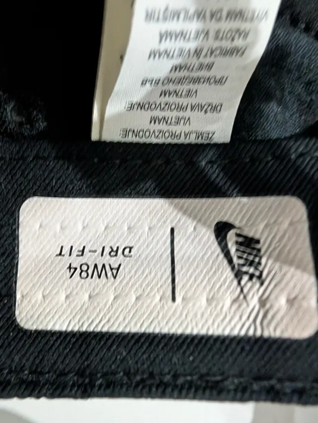 Gorra Nike Fear of God Edición Limitada