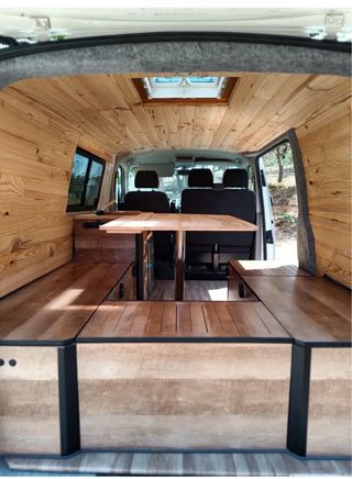 Volkswagen Transporter T5 2012