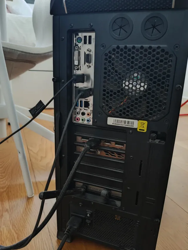 PC i7 7700 3,6 GHz-MSI GTX 1060 6GB DDR5-16GB RAM