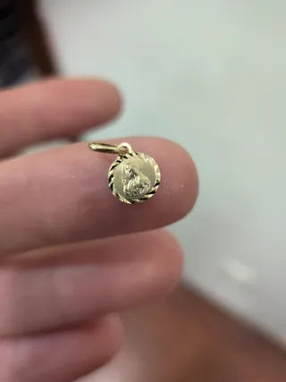 Mini Medalla Corazón De Jesús Oro