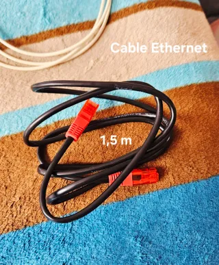 Varios Cables: TV, Fibra Óptica, RCA y Ethernet 