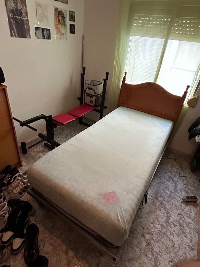 Cama articulada metálica