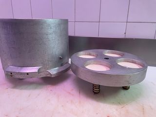 Máquina para hacer hamburguesas trifásica.