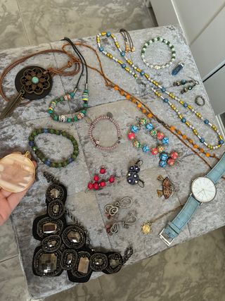 Lote de Joyas y Accesorios Variados
