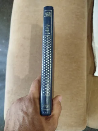 Libro El coronel no tiene quien le escriba