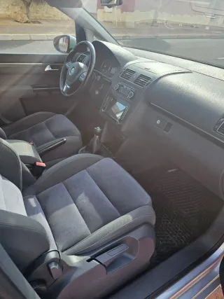 TOURAN 2.0 TDI ADVANCE  2012