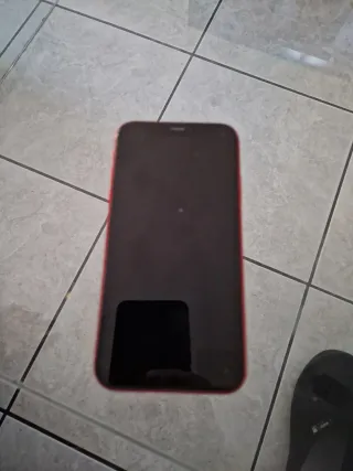 iPhone 11 rosso