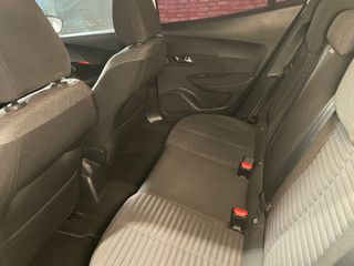 Peugeot 2008 Active Bluehdi 