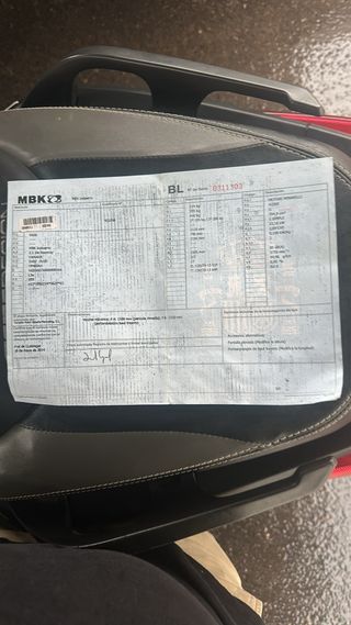 Yamaha XMAX 400cc Scooter serie Momo