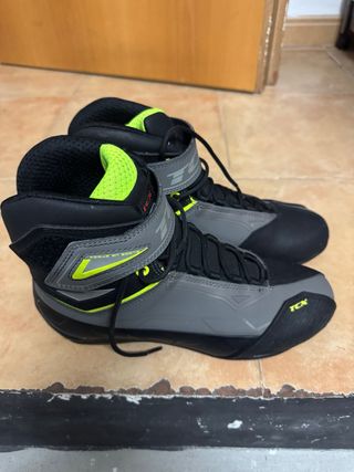 Botas de moto TCX carretera