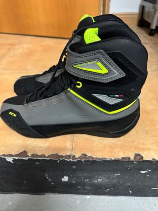 Botas de moto TCX carretera