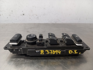 MANDO ELEVALUNAS DELANTERO IZQUIERDO LAND ROVER R
