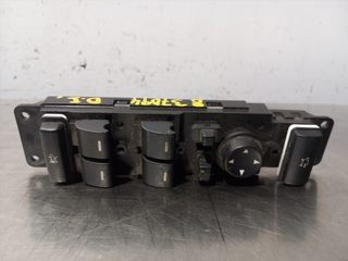 MANDO ELEVALUNAS DELANTERO IZQUIERDO LAND ROVER R