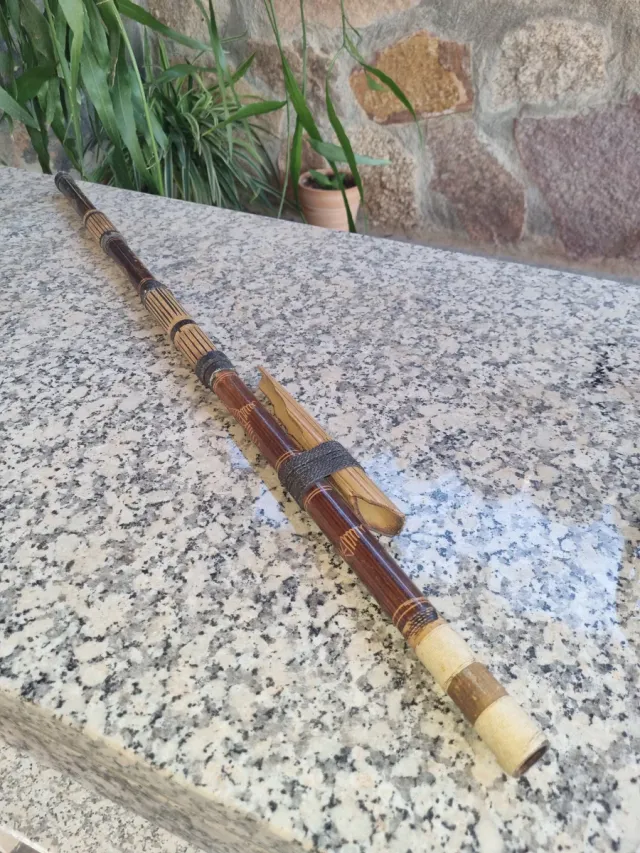 Cerbatana artesanal decorativa