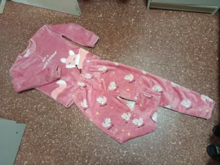 Pijama de niña las 4 a 25€