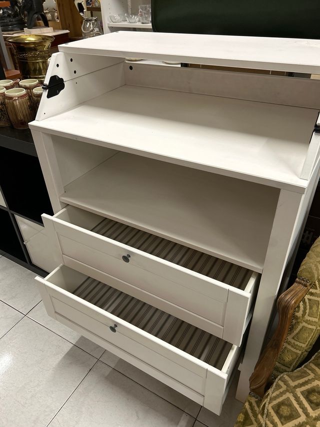 Cómoda cambiador blanca