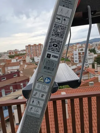 Escalera Altrex con plataforma
