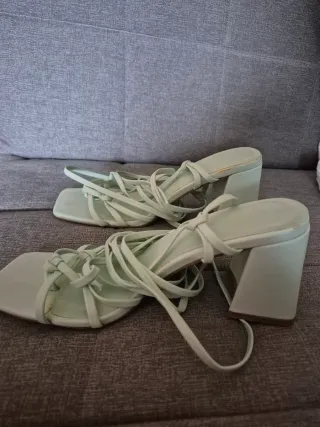 Sandalias verdes Primark 