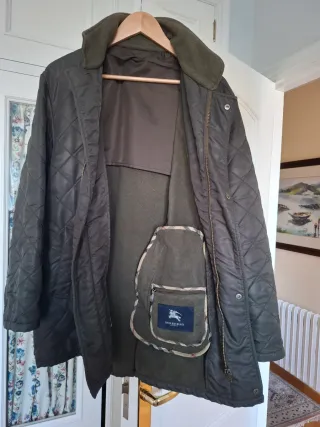 Abrigo Burberry verde acolchado hombre