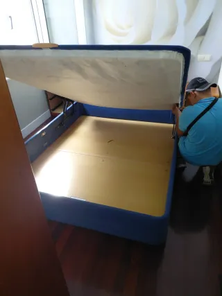 Canapé 150cm azul y marrón